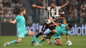 Juventus Evinde Bologna'ya Acımadı: 2-0'lık Net Galibiyet
