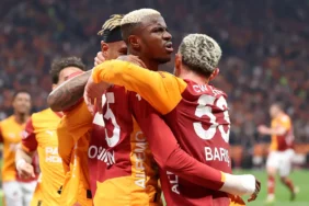 Galatasaray 3-0 Fenerbahçe Maç Özeti | Şampiyonluk Yolunda Dev Adım