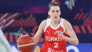 Sevgi Uzun Kimdir? Kaç Yaşında, Boyu, Kilosu ve Maaşı!