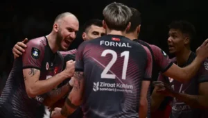 Ziraat Bankkart Efeler Ligi'nde Finalde: Galatasaray'ı Saf Dışı Bıraktı!