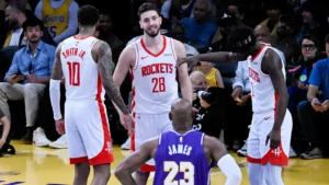 Alperen Şengün ve LeBron James Arasında İpler Gerildi! NBA'de Olaylı Gece