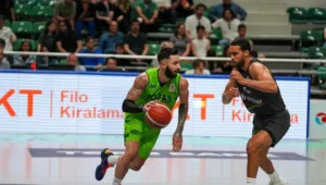 TOFAŞ'tan Muhteşem Geri Dönüş: Aliağa Petkimspor'u 73-71 Devirdi
