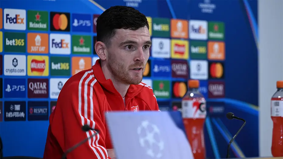 Beşiktaş ve Fenerbahçe'ye Robertson'dan Kötü Haber!