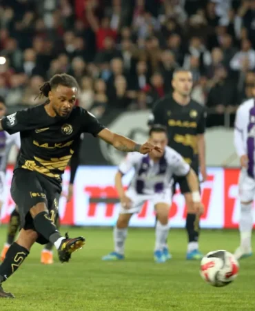 Trendyol 1. Lig'de Süper Lig Heyecanı: Play-Off Yarı Finalistleri Belli Oldu