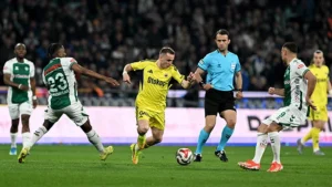 Fenerbahçe'den Konya'da Gövde Gösterisi