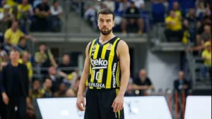 Melih Mahmutoğlu Kimdir, Kaç Yaşında, Nereli? Eşi ve Maaşı
