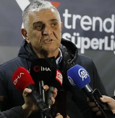 Samsunspor'dan Lidere Tarihi Fark: "Adil Hakemle Neler Yapabileceğimizi Gösterdik"