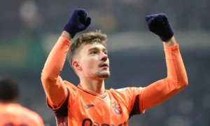 Trabzonspor'dan Yılın Transferi: Ernest Muçi Bordo-Mavili Renklerde!