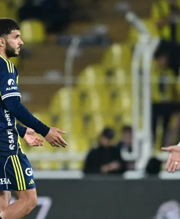 Fenerbahçe 3-3 Eyüpspor: Kadıköy'de Tarihi Golle Kümede Kalma Mucizesi