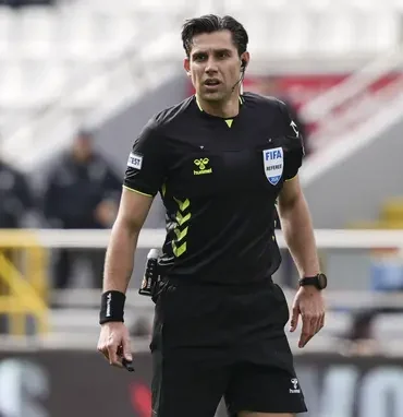 Trendyol 1. Lig Play-Off Finali: Esenler Erokspor - Arca Çorum FK Maçını Mehmet Türkmen Yönetecek