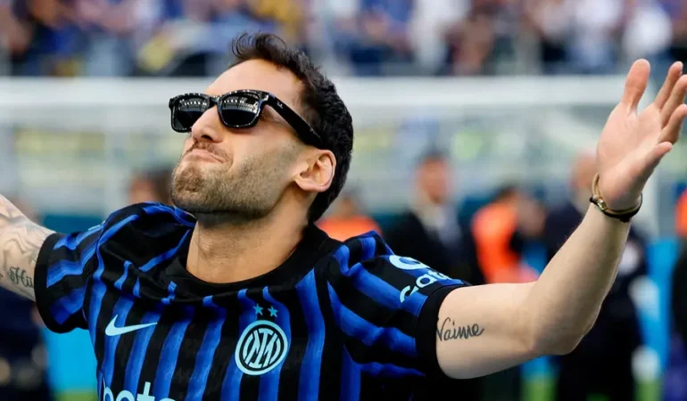 Hakan Çalhanoğlu'ndan Şampiyonluk ve Transfer Açıklaması