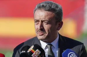 Galatasaray'da Flaş Ayrılık: İbrahim Hatipoğlu İstifa Etti!