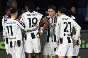 Juventus Sahasında Verona'ya Takıldı!