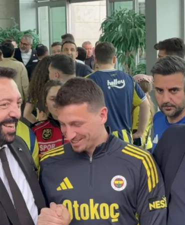 Fenerbahçe Konya Deplasmanında: Mert Hakan Yandaş Kafilede Yer Aldı