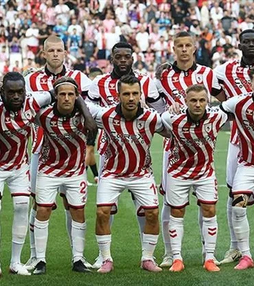 Samsunspor'da Göztepe Maçı Sonrası Büyük Veda: 5 İsim Ayrılıyor