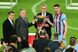 Trabzonspor 10. Kez Türkiye Kupası Şampiyonu: Konyaspor'u 2-1 Devirdi