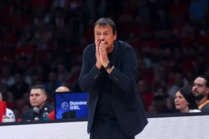 Yunanistan'da Şampiyon Olympiakos: Panathinaikos'u 89-85 Devirdi
