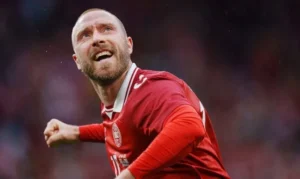 Christian Eriksen Korkuttu: Danimarka - Ukrayna Maçında Şok Anlar