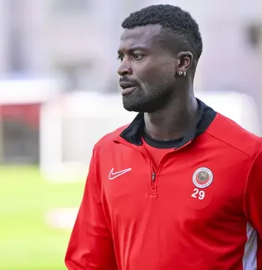 Gençlerbirliği'nde Flaş Karar: Niang ile Yollar Ayrıldı, Fıratcan Kaldı