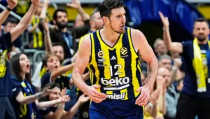 Fenerbahçe Beko'nun Yıldızı Nando De Colo Basketbola Veda Etti