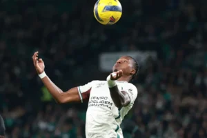 Trabzonspor'dan Sağ Bek Bombası: Sidny Lopes Cabral İstanbul'a Geliyor!