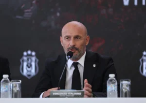 Beşiktaş'ta Vincenzo Italiano Sürprizi: Eski Öğrencileri Mandragora ve Jovic Listede!