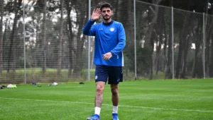 Trabzonspor'dan Dev Transfer Atak: Yeni Sezon Öncesi İmzalar Peş Peşe Geliyor!