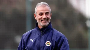 Fenerbahçe'de Savunma Harekatı: İsmail Kartal'dan Kim Min-jae Sürprizi