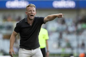 Fenerbahçe'nin Dirk Kuyt Duyurusuna Dordrecht'ten Resmi Yalanlama: "Bize Ulaşan Yok"