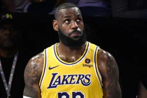 NBA'de Yüzyılın Takası: Curry, LeBron ve Davis Aynı Takımda Buluşuyor!