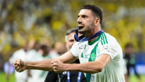 Fenerbahçe'de Merih Demiral Bombası: Hakan Safi Yıllık Ücrette Anlaştı!