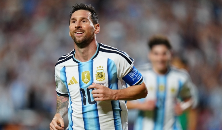 Arjantin'den ABD'de Gövde Gösterisi: Messi'nin Hat-Trick Gecesi