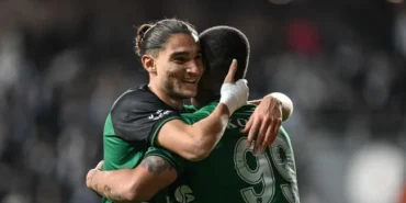 Çaykur Rizespor'da Ayrılık: Emir Ortakaya Veda Etti