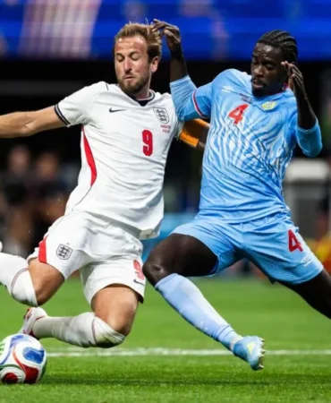 İngiltere'den 2026 Dünya Kupası'nda Müthiş Geri Dönüş: Kongo'yu 2-1'le Geçtiler