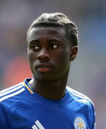 Manchester City'den Geleceğe Dev Yatırım: 17 Yaşındaki Jeremy Monga İmzayı Attı!