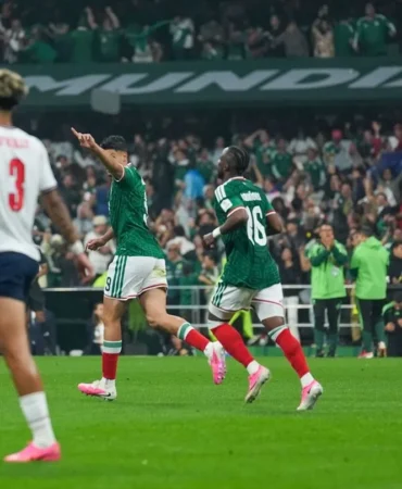 İngiltere'den Azteca'da Tarihi Zafer: Ev Sahibi Meksika'yı 3-2 Devirip Çeyrek Finale Çıktılar