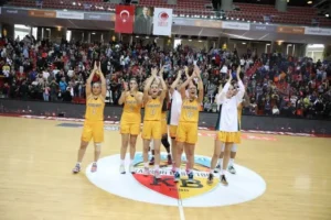 Melikgazi Kayseri Basketbol Lige Devam Ediyor: Çekilme Kararı İptal!