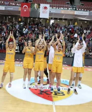 Melikgazi Kayseri Basketbol Lige Devam Ediyor: Çekilme Kararı İptal!