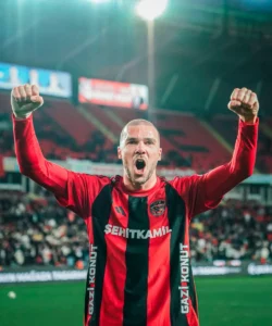 Erzurumspor'dan Yılın İlk Bombası: Nihad Mujakic İmzayı Atıyor!