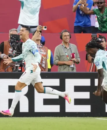 Portekiz'den Tarihi Geri Dönüş: Ronaldo Rekor Kırdı, Ramos Fişi Çekti!