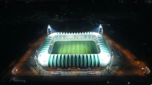 Vanspor'dan Flaş Karar: İç Saha Maçları 1738 Kilometre Uzaklıktaki Akhisar'da!