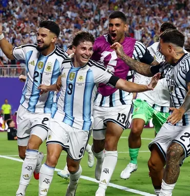 Arjantin'den Nefes Kesen Zafer: İsviçre'yi Uzatmalarda 3-1 İle Geçerek Yarı Finale Yükseldi!