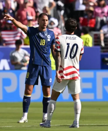 2026 Dünya Kupası: 10 Kişi Kalan ABD, Bosna Hersek'i 2-0 ile Geçti!