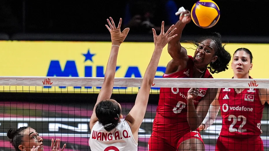 Filenin Sultanları 2026 VNL'de Finalde! Altın Madalya İçin Rakip Brezilya