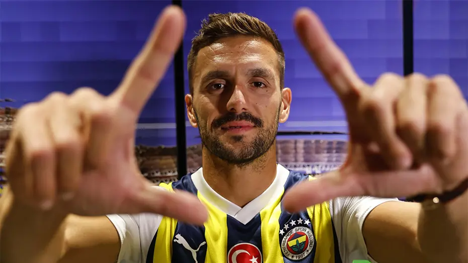 Dusan Tadic'ten Hollanda Sürprizi: "İmkansız" Denildi, Emre Mor'un Takımına Gidiyor!