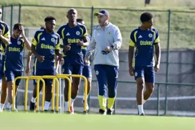 Fenerbahçe'de 5 Yıldızın Sağlık Durumu Belli Oldu: Livakovic Ne Zaman Dönecek?