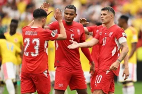 İsviçre'den Tarihi Başarı: Kolombiya'yı Penaltılarla Geçip Çeyrek Finale Yükseldi!