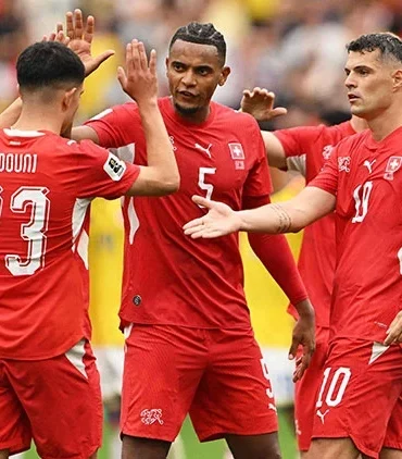 İsviçre'den Tarihi Başarı: Kolombiya'yı Penaltılarla Geçip Çeyrek Finale Yükseldi!