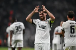 Beşiktaş Avrupa Yürüyüşüne Galibiyetle Başladı: Orkun Kökçü'nün Tek Golüyle Midtjylland Devrildi!