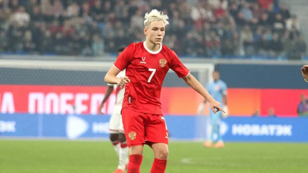 Galatasaray'da Yılın Bombası: Aleksey Batrakov ile Anlaşma Tamam!